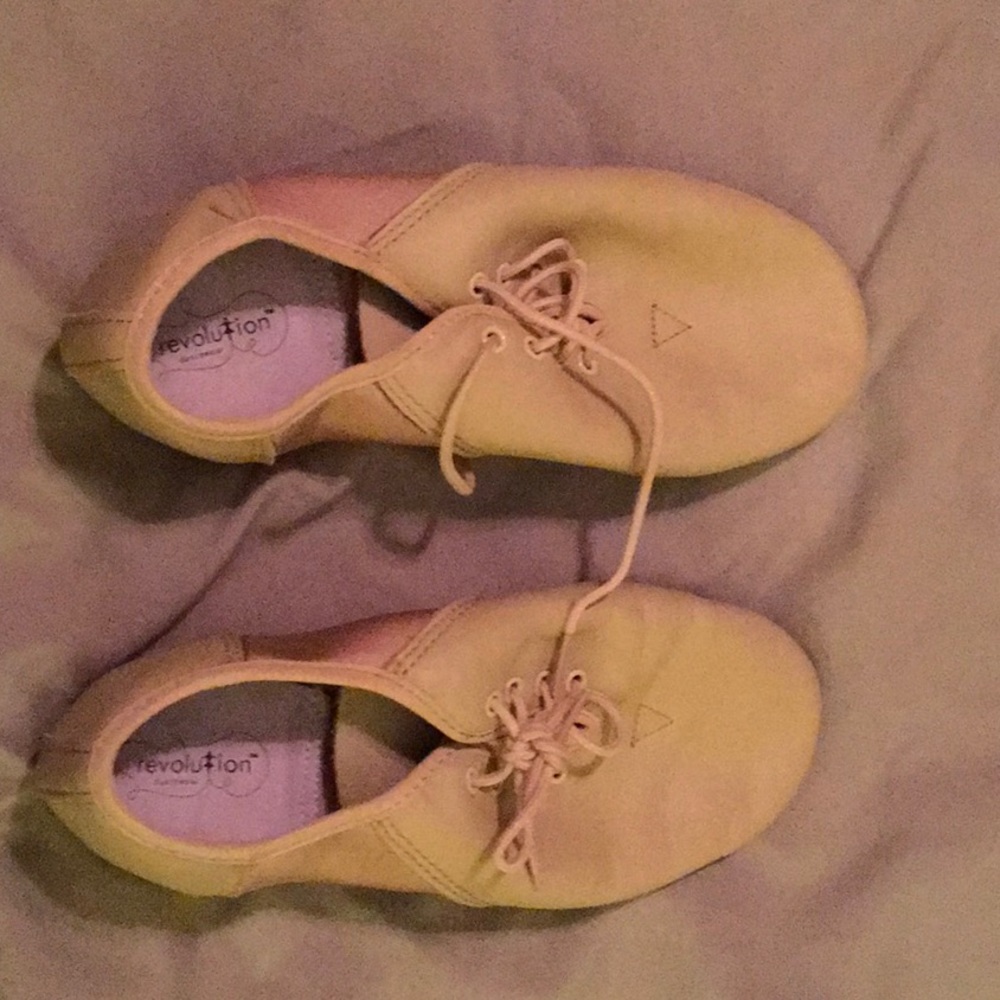 Girl’s Jazz shoes. Worn couple of times.
